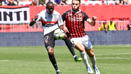 17 Houboulang MENDES (fcl) - 11 Amine GOUIRI (ogcn) during the Ligue 1 Uber Eats match between Nice and Lorient at Allianz Riviera on April 17, 2022 in Nice, France. (Photo by Alexandre Dimou/FEP/Icon Sport) - Photo by Icon sport